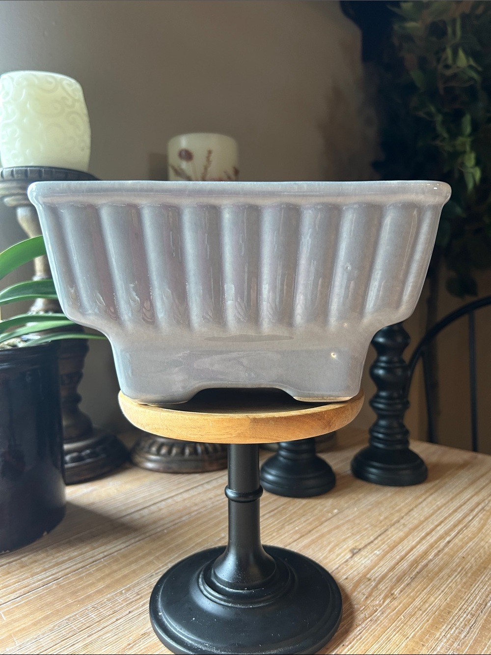 Vintage Hull USA Pottery Mold #718